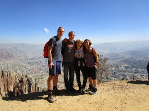 Auf dem Weg zum Teufelszahn mit La Paz im Hintergrund